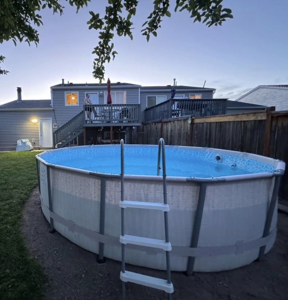 14ft x 42in Above Ground Metal Frame Swimming Pool Set with Ladder and Pump