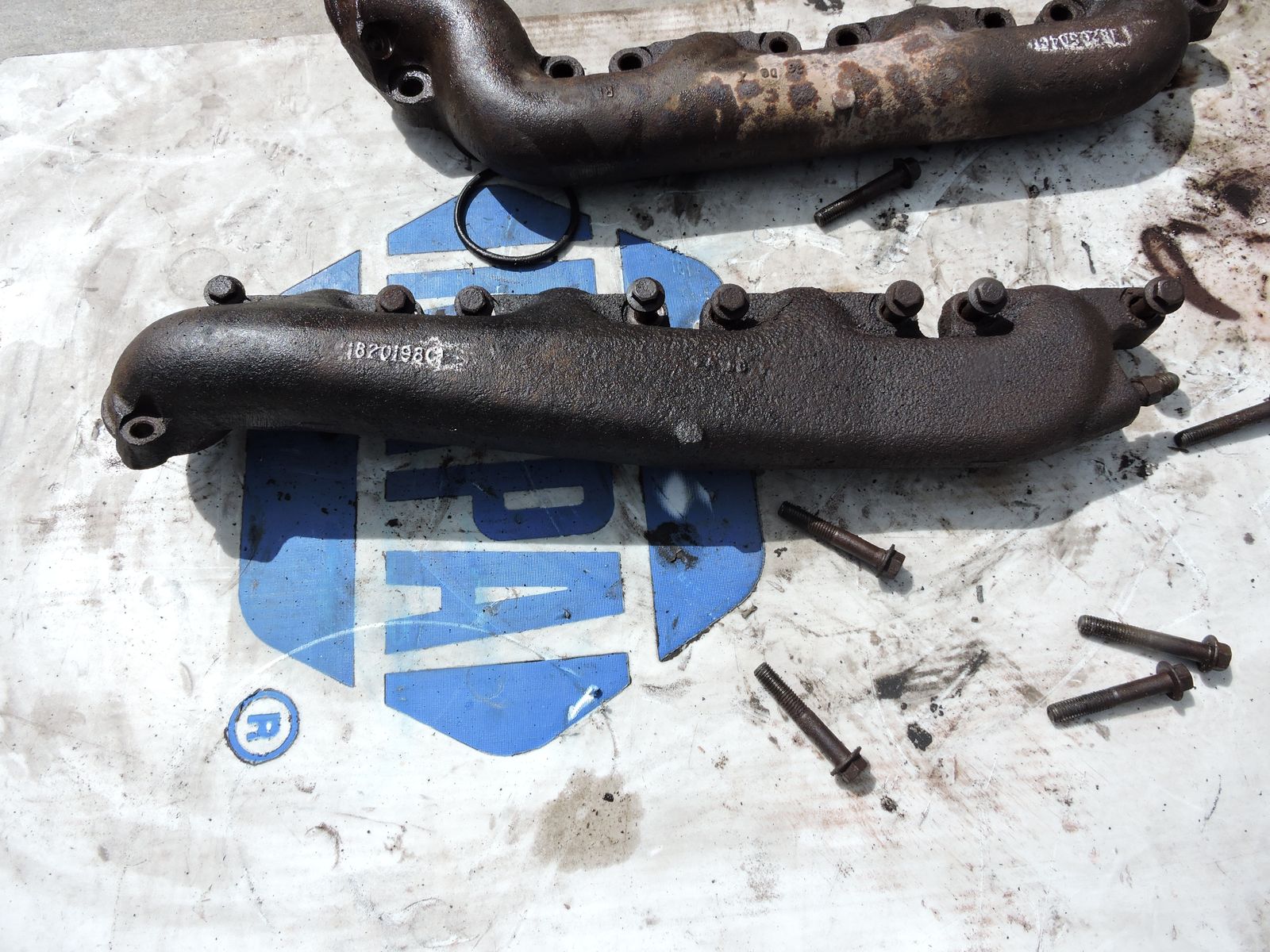 OBS-OEM FORD 7.3 POWERSTROKE EXHAUST MANIFOLDS PRICE PER PAIR