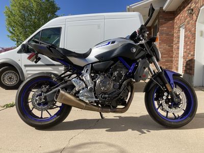 2016 Yamaha FZ-07 – Upgraded Suspension & Exhaust