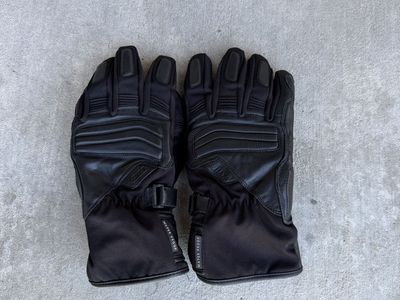 Built brand insulated motorcycle gloves size large