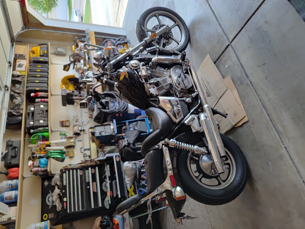 1987 Honda Shadow VT700C