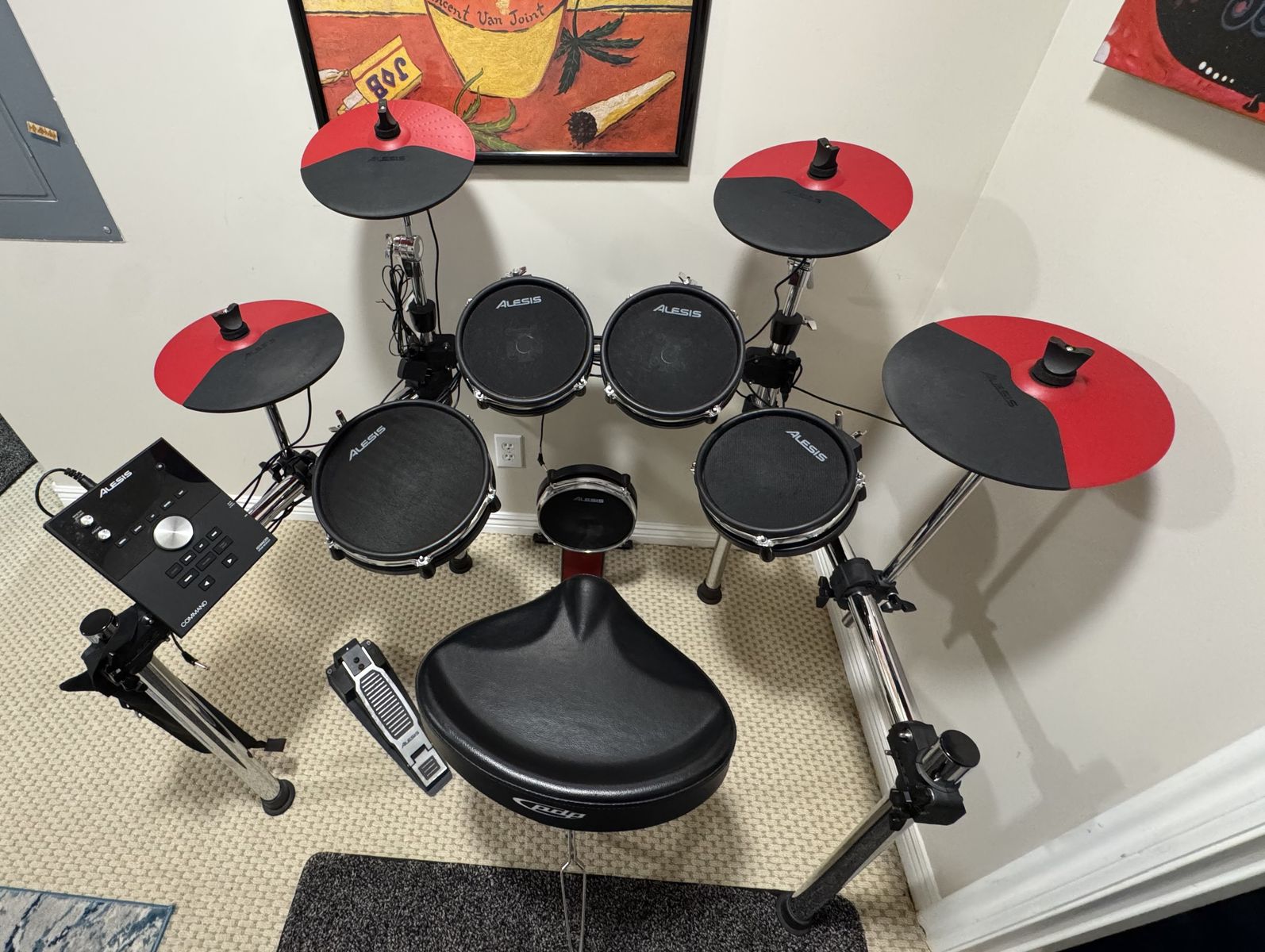 Alesis  Command Electric Drum Kit plus Throne