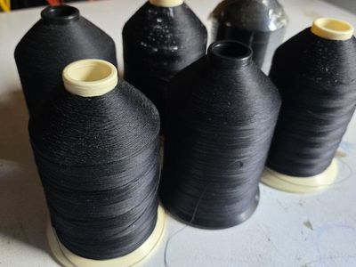 Upholstery thread 1 lb spools