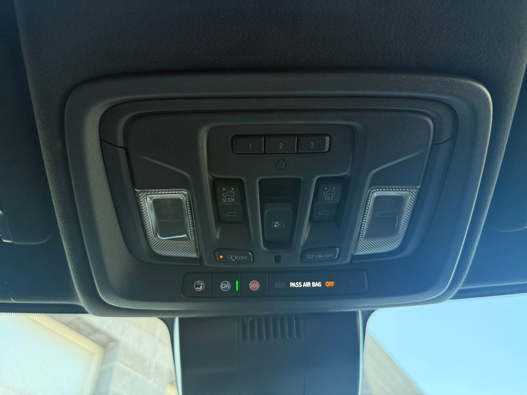 Main image 33