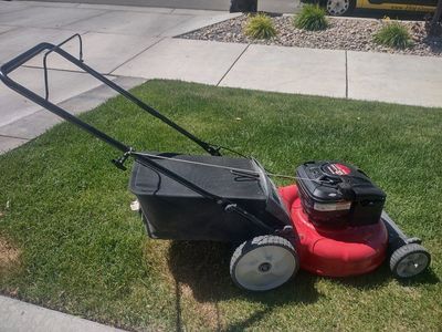 Lawn mower "Yard Machine" 6.75 HP PUSHING