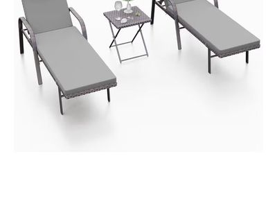 Pool lounge chair