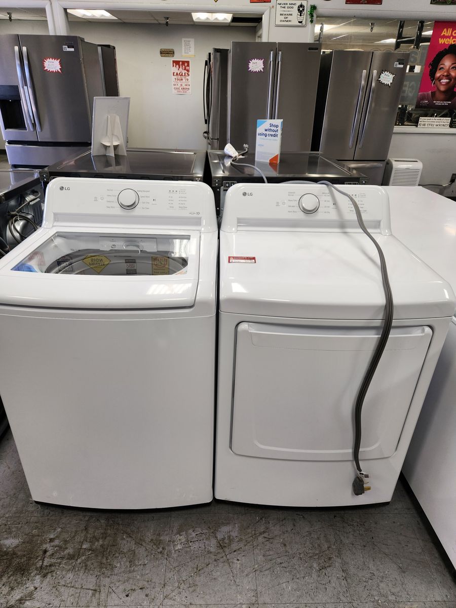 BEAUTIFUL LG TOPLOAD WASHER AND ELECTRIC DRYER SET! W-WARRANTY