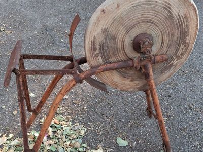 Vintage Industrial Sharpening Stone Grinder Foot Pedal Operated Farm Tool Rusty