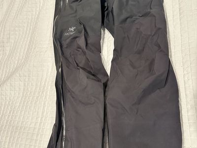 Arcteryx Beta AR Gore-Tex ski pants