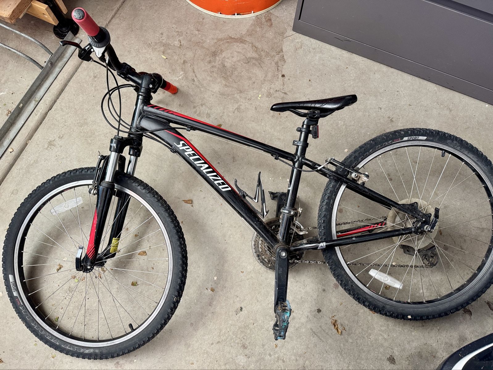 Specialized Hardrock Sport Mountain Bike - Black/Red Frame, GripShift Shifters