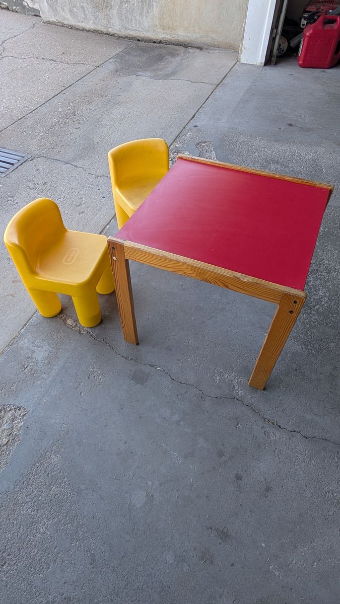 Little Tikes table and chairs