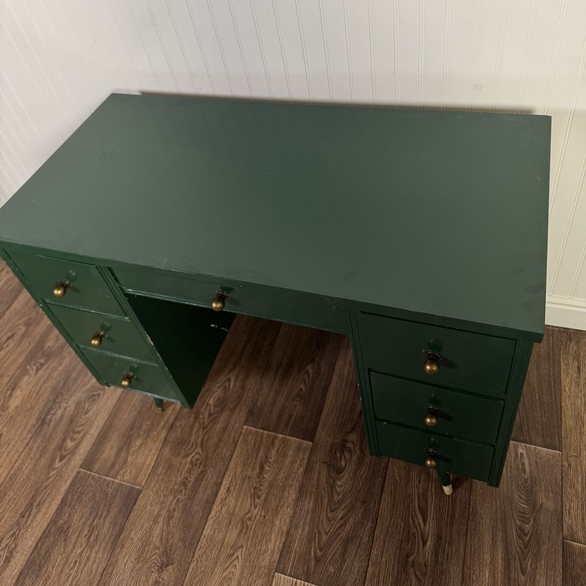 Main image 6