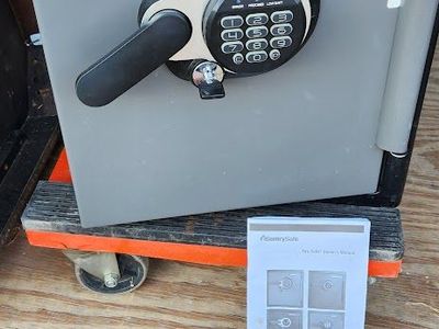 SentrySafe Fire Safe with Digital Keypad & Key - Works Great