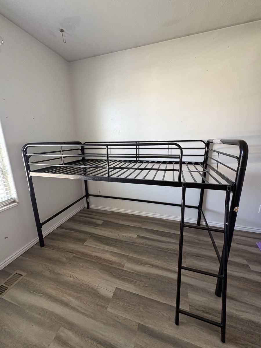 Black Metal (Loft Bed Frame, Twin Size with Ladder - Space-Saving Design
