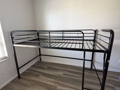 Black Metal (Loft Bed Frame, Twin Size with Ladder - Space-Saving Design