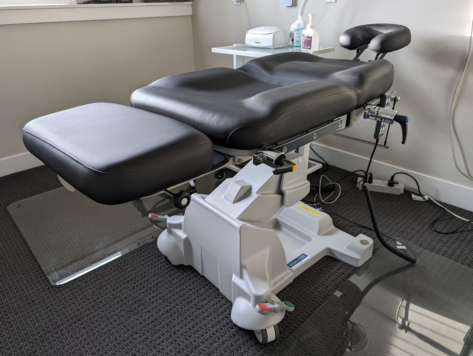 Medical Procedure Chair - Aesthetics - Avante Milano D20 Power Procedure Chair