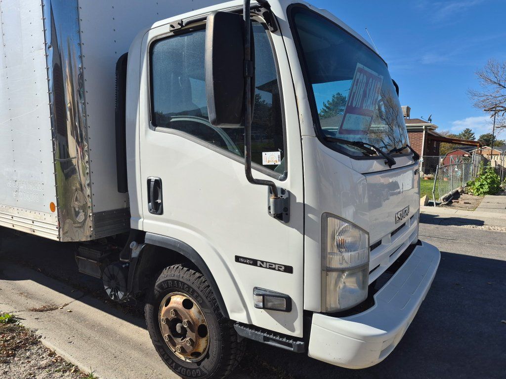 2012 Isuzu NPR-HD 