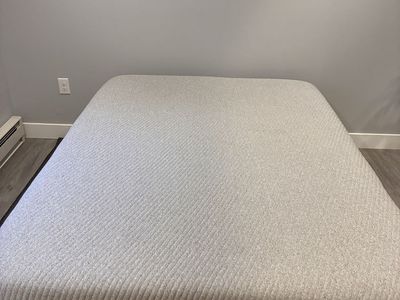 Casper Original Queen Mattress - Excellent Condition, Comfort and Support