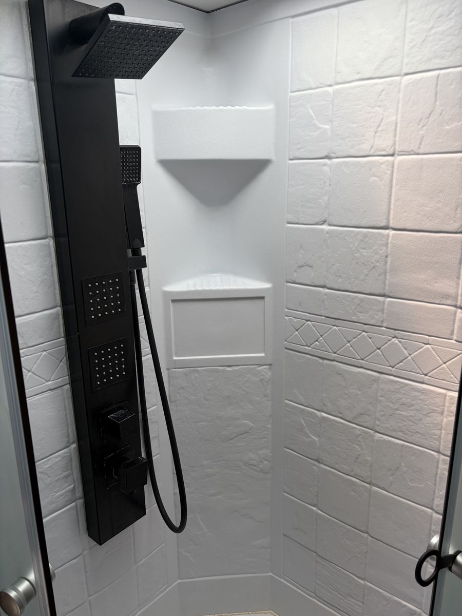 Main image 11