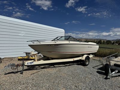1974 Reinell Johnson outboard.