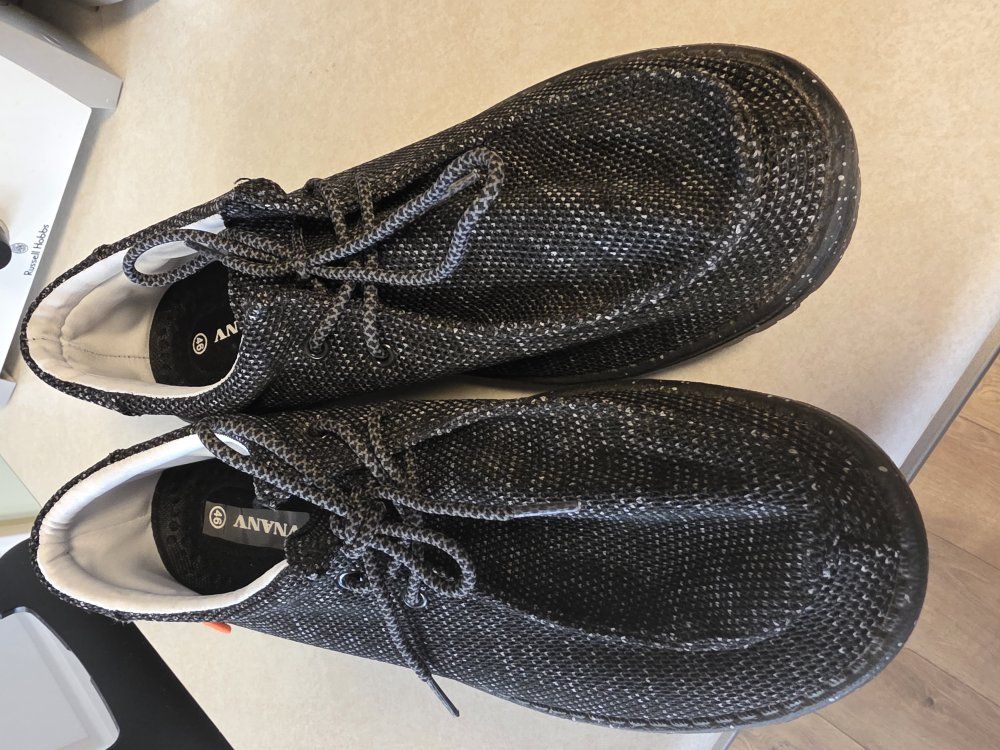 Hey dude style shoes.