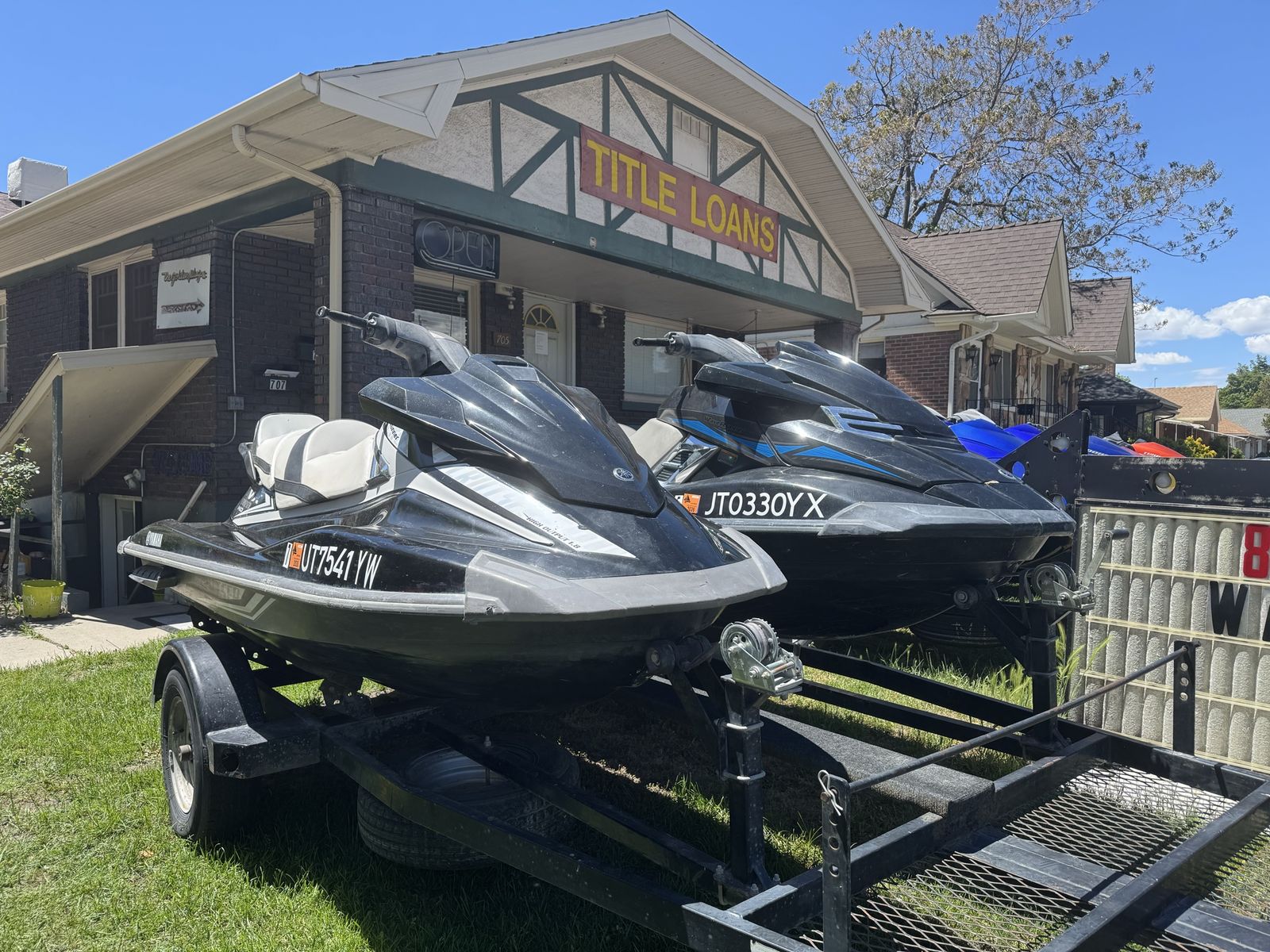 2 Yamaha Waver Runners