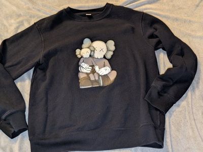 Uniqlo UT x KAWS Separated Companion Sweatshirt Black XX Embroidery Child's L