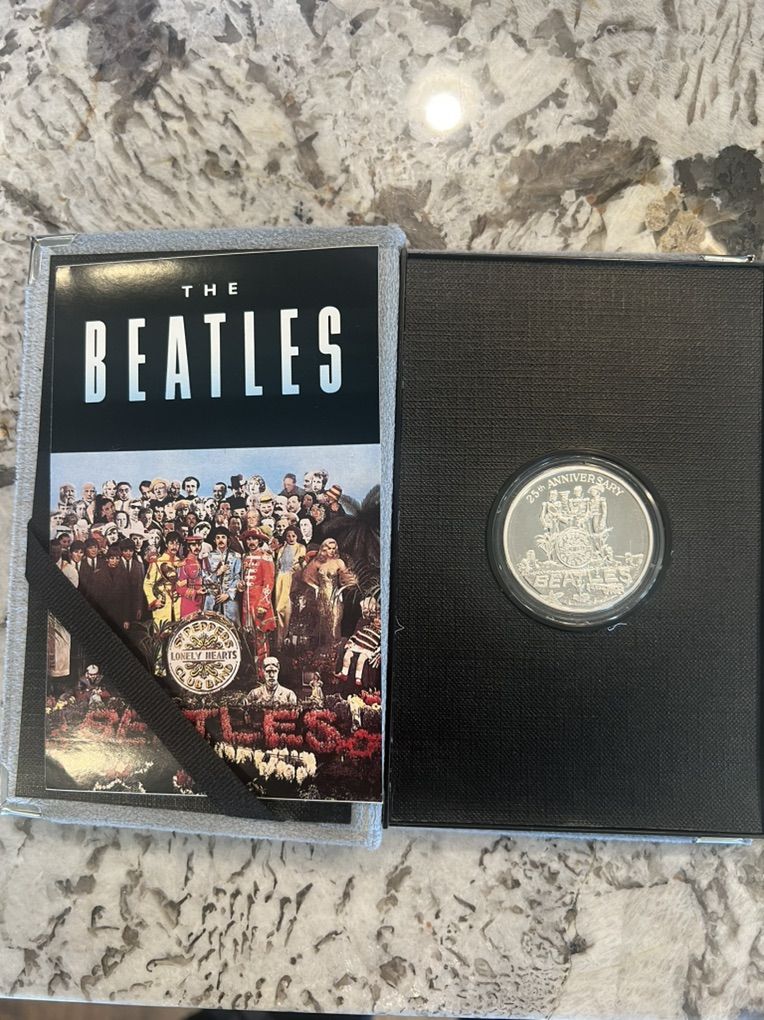 The Beatles Lonely Hearts, Silver Coin