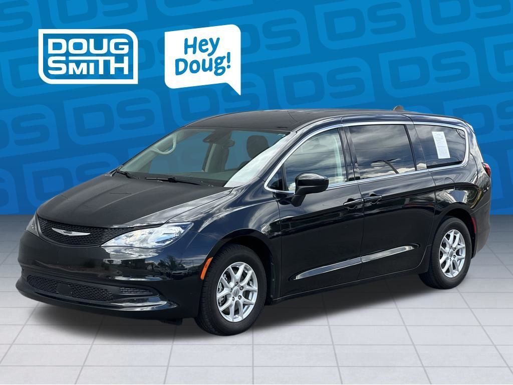 2023 Chrysler Voyager LX