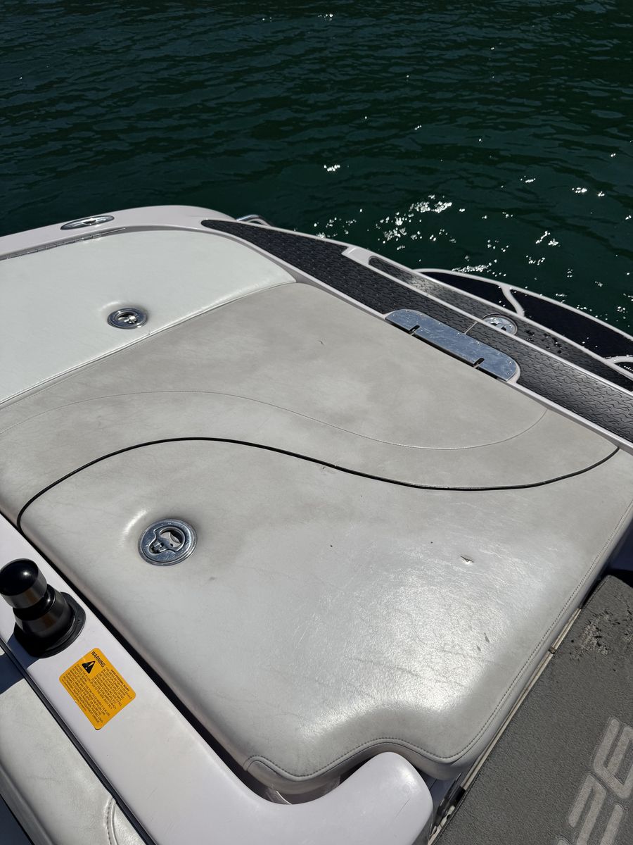 Main image 7