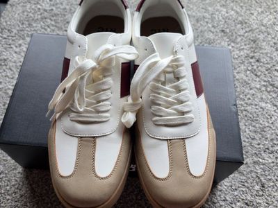 New in Box Madden NYC Men's Casual Sneakers White Tan Maroon Size 13
