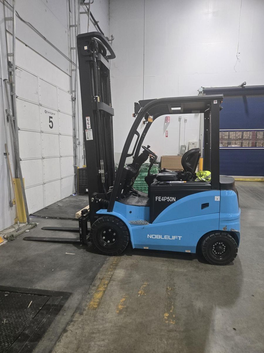 FORK LIFT