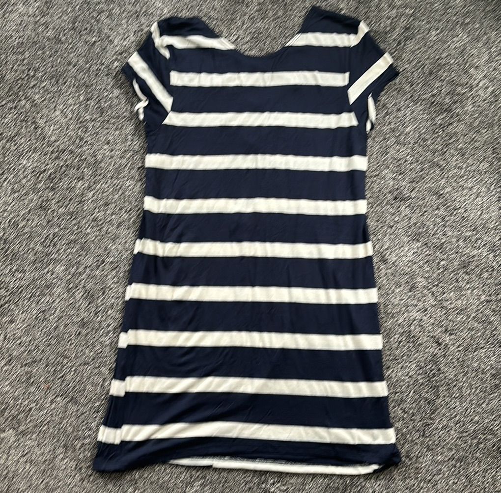 Like NEW! Bilibong Women's Swimsuit Coverup- M