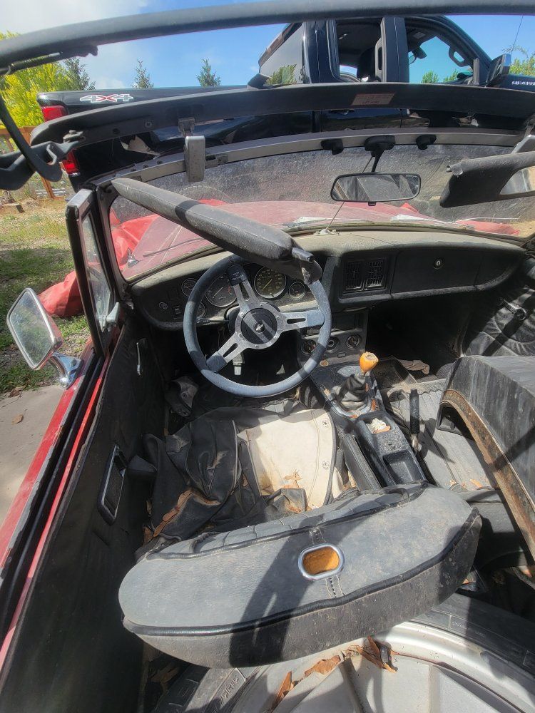 Main image 6