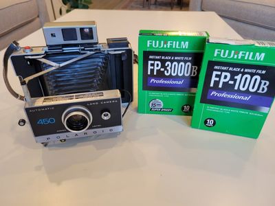 Polaroid 450 Land Camera + 2 Sealed Fujifilm FP-3000B & FP-100B Peel-Apart Film Packs