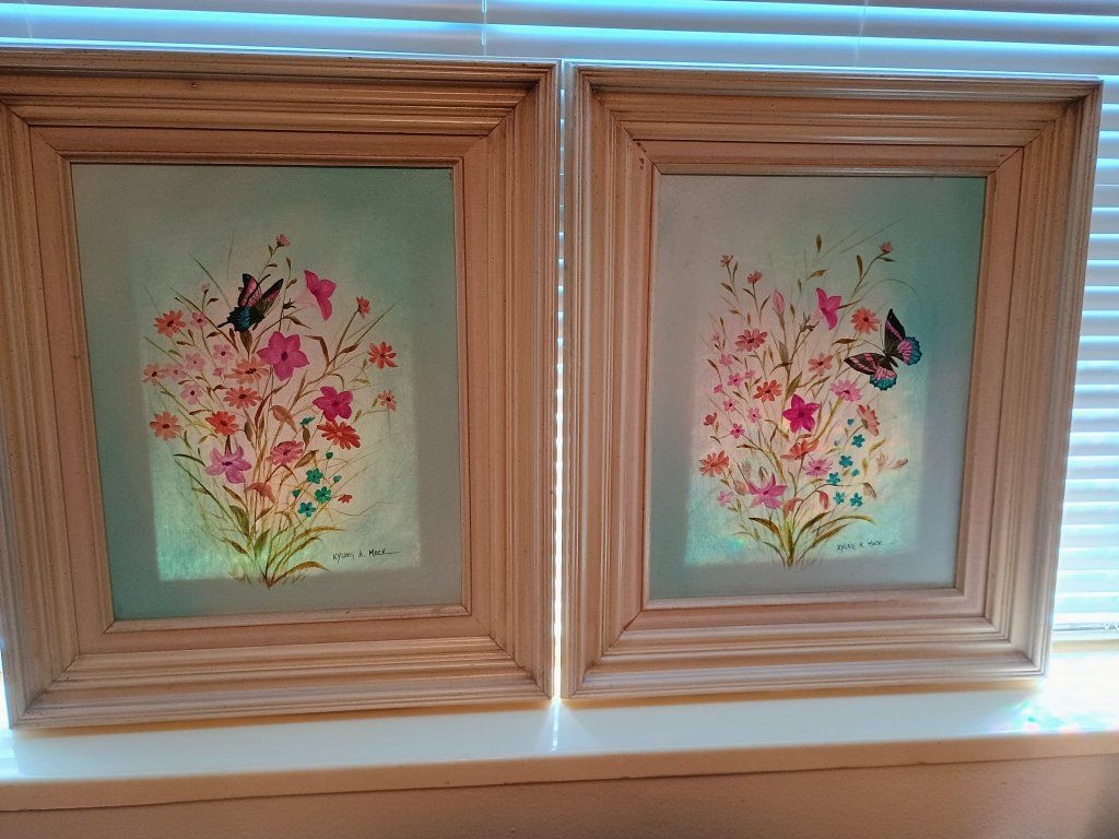 2 Paintings on Canvas. 19" x 16".