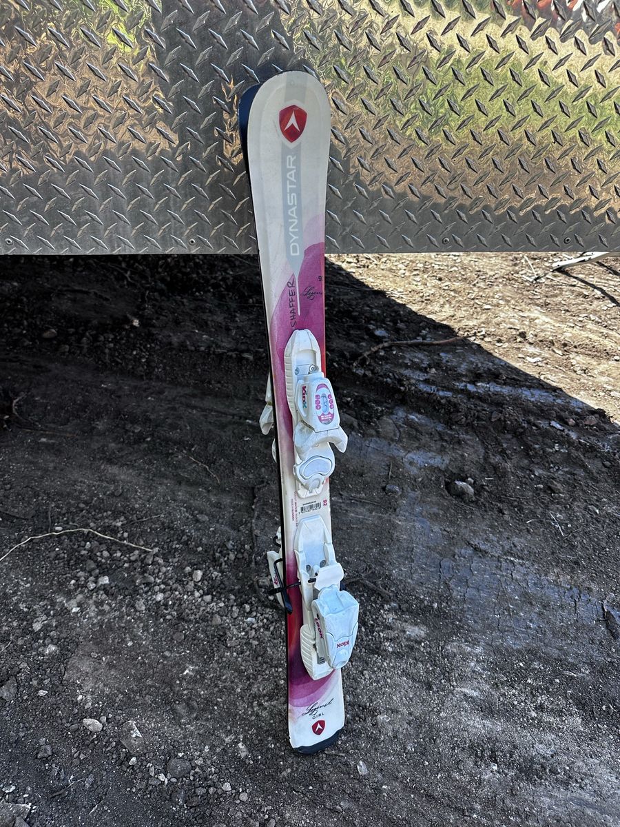 Toddler dynastar skis and bindings