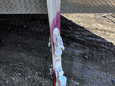 Toddler dynastar skis and bindings