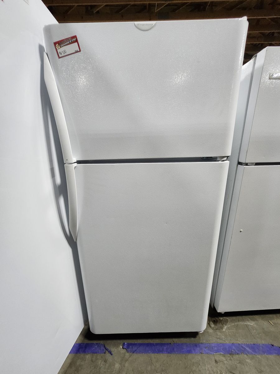 Frigidaire Top-Freezer Refrigerator in White