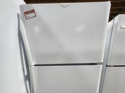 Frigidaire Top-Freezer Refrigerator in White