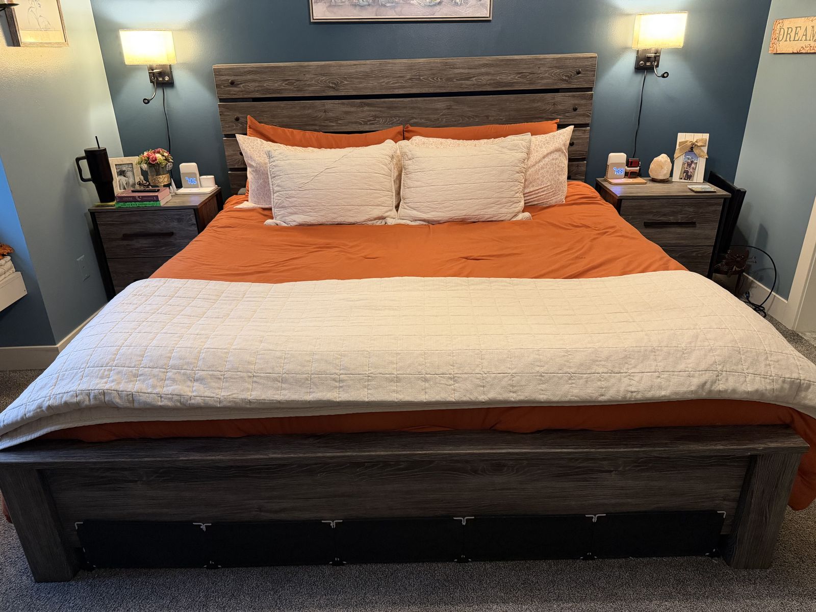 King Bedroom Set – Bed Frame + 2 Nightstands