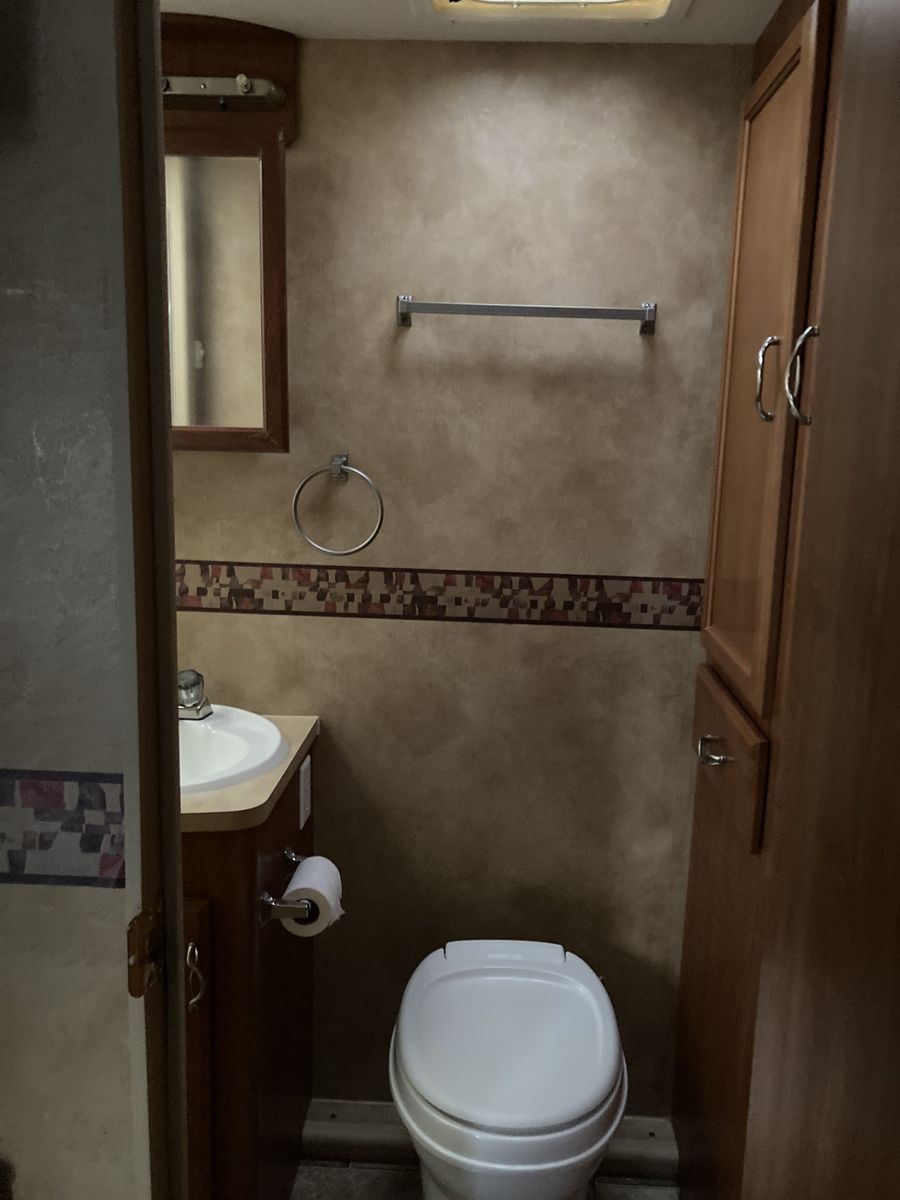 Main image 4