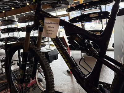 Rocky Mountain Altitude Rally Edition MTB
