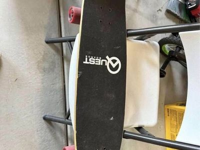 Quest Skateboard — hardly used