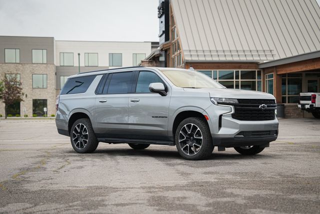 2024 Chevrolet Suburban RST
