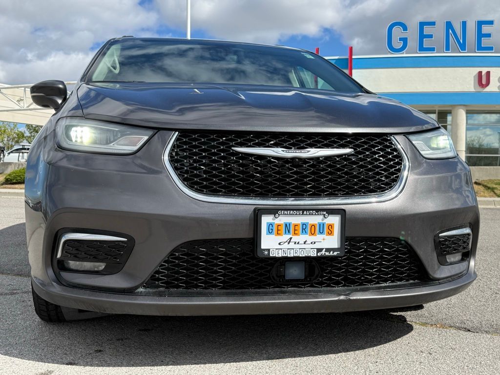 Main image 32