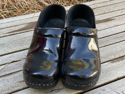 black Dansko clogs