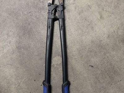 24-Inch Heavy Duty Bolt Cutters CR-MO Steel Jaws