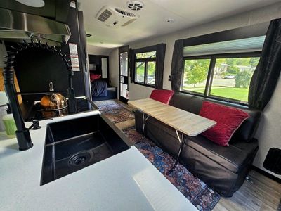 Super nice toy hauler/camper
Grey Wolf Black Label