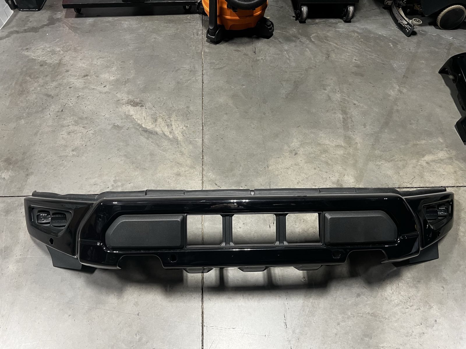 2023 Ford Raptor Complete front bumper